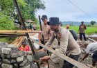POLRI-GERAK-CEPAT-RESPON-PIDATO-PRESIDEN-PRABOWO,-SATBRIMOBDA-SULSEL-BANGUN-JEMBATAN-GANTUNG-DI-SOPPENG