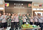 Solidkan-Sinergitas,-Polresta-Sidoarjo-Beri-Kejutan-Kodim-0186-Sidoarjo-di-HUT-TNI-Ke-80