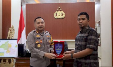 Polres-Kediri-Kota-Dibanjiri-Karangan-Bunga-Apresiasi-dari-Elemen-Masyarakat-Atas-Keberhasilan-Ungkap-Kasus