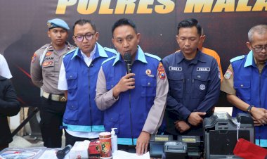 Polisi-Amankan-Tersangka-Pungli-Pembuatan-Dokumen-Kependudukan-di-Kabupaten-Malang