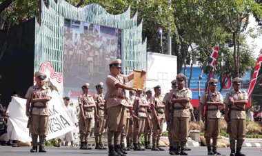 Kapolri-Pimpin-Upacara-Hari-Juang-Polri-di-Surabaya