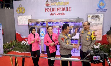 Kapolri-Resmikan-Pembangunan-Sumur-Bor-dan-Filtrasi-Air-Bersih-Layak-Minum-Di-Wilayah-Kalimantan-Barat