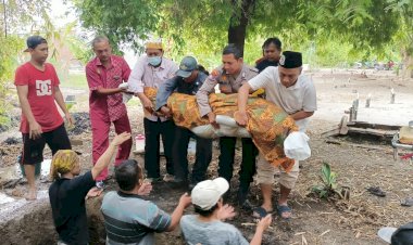 Bhabinkamtibmas-Desa-Siwalanpanji-Bantu-Pemakaman-Warga