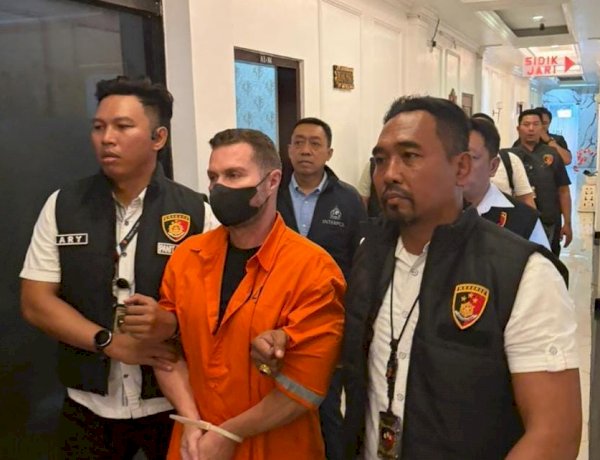 Buron Interpol Asal Inggris Steven Lyons Ditangkap di Bali