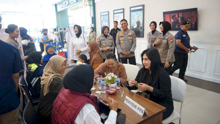 Polwan Polresta Sidoarjo Ajak Masyarakat Berani Bicara, Selamatkan Sesama